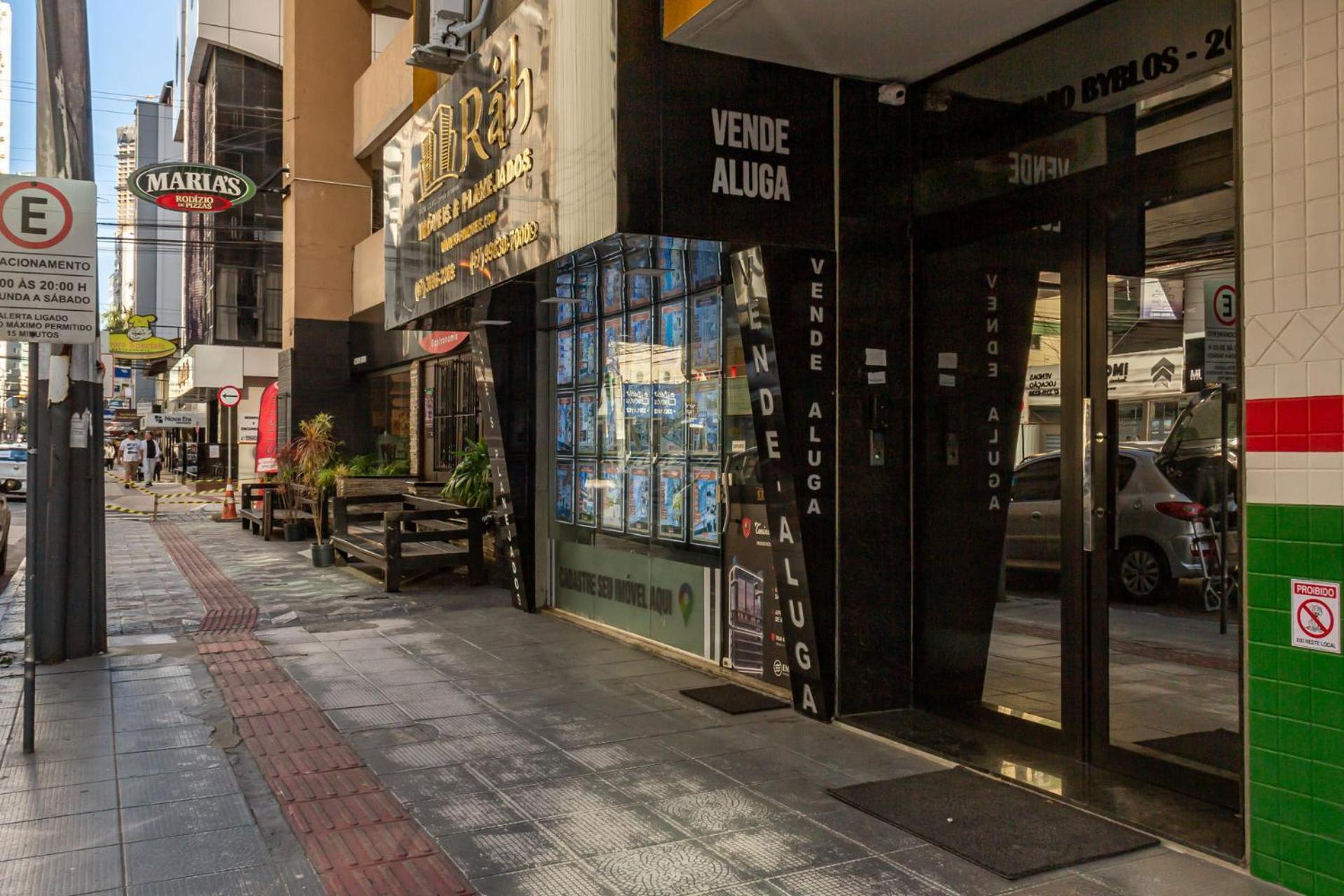 Custo Benefício, 100 metros da Praia em Balneário Camboriú P880 Esterno foto